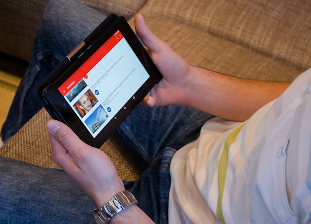 Guide des médias et de la communication