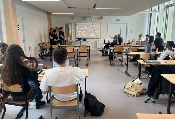 Etudiants en Bachelor création de contenu digital